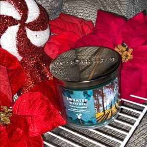 Bath & Body Works 3 wick candle